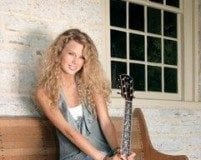 Taylor Swift, una estudiante de High School en Pensilvania Taylor Swift, una estudiante de High School en Pensilvania
