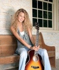 Taylor Swift, una estudiante de High School en Pensilvania Taylor Swift, una estudiante de High School en Pensilvania
