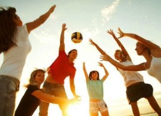 Gana en torno a 1.500 euros al mes como monitor de ocio y tiempo libre Gana en torno a 1.500 euros al mes como monitor de ocio y tiempo libre