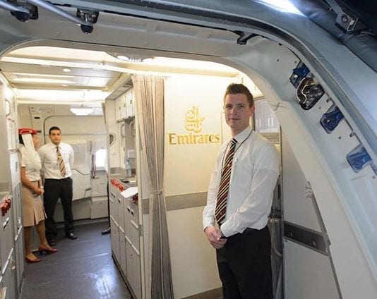 ¿Cómo ser azafata de vuelo? Todos los pasos y requisitos ¿Cómo ser azafata de vuelo? Todos los pasos y requisitos