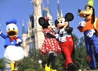 Cómo trabajar en Disneyland París Cómo trabajar en Disneyland París