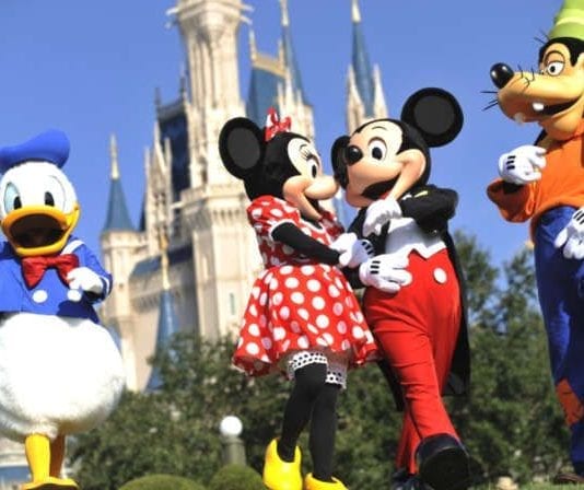 Cómo trabajar en Disneyland París Cómo trabajar en Disneyland París