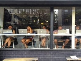 Escribir un blog te abre las puertas al mundo Escribir un blog te abre las puertas al mundo