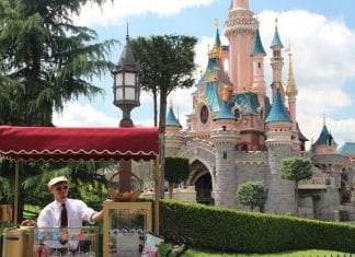 Disney está seleccionando personal para trabajar en sus Parques Disney está seleccionando personal para trabajar en sus Parques