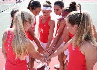 Tenistas catalanes comparten su experiencia con una beca deportiva en EEUU Tenistas catalanes comparten su experiencia con una beca deportiva en EEUU