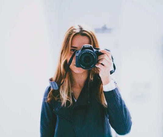 6 CURSOS GRATIS DE FOTOGRAFÍA: Aprende desde 0 o mejora tus habilidades con la cámara 6 CURSOS GRATIS DE FOTOGRAFÍA: Aprende desde 0 o mejora tus habilidades con la cámara