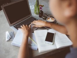 Becas fundación Universia para estudiantes de España con discapacidad. Becas fundación Universia para estudiantes de España con discapacidad.