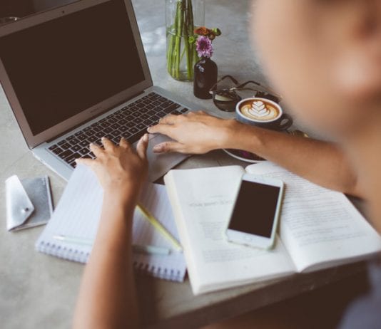 Becas fundación Universia para estudiantes de España con discapacidad. Becas fundación Universia para estudiantes de España con discapacidad.