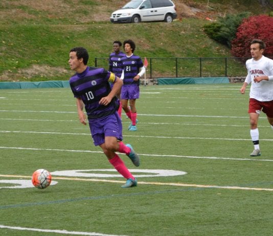 Alejandro Estrelles, con una beca de fútbol en EEUU: “El nivel deportivo es mucho más alto de lo que me esperaba” Alejandro Estrelles, con una beca de fútbol en EEUU: “El nivel deportivo es mucho más alto de lo que me esperaba”