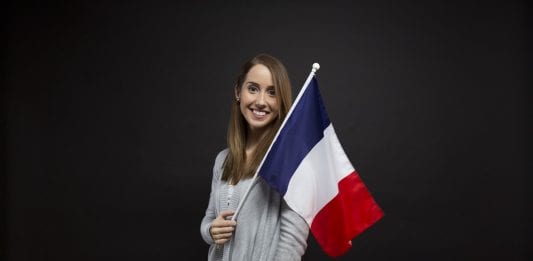 Becas Eiffel para latinos, estudia negocios o marketing en Francia Becas Eiffel para latinos, estudia negocios o marketing en Francia