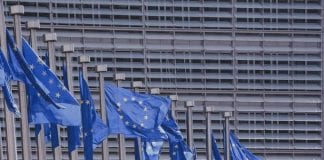 Prácticas remuneradas en el Conveniencia Europeo de Bono Afuera Prácticas remuneradas en el Conveniencia Europeo de Bono Afuera