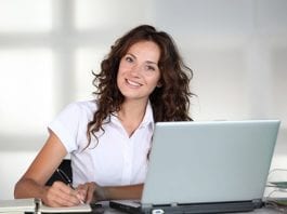 ¿ Qué funciones desempeña un auxiliar administrativo? ¿ Qué funciones desempeña un auxiliar administrativo?