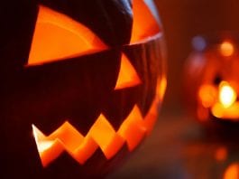 Cómo los inmigrantes crearon Halloween Cómo los inmigrantes crearon Halloween