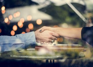 ¿ Cómo contribuimos los inmigrantes a la sociedad? ¿ Cómo contribuimos los inmigrantes a la sociedad?