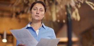 ¿ Quién es elegible para un ajuste de estatus? ¿ Quién es elegible para un ajuste de estatus?