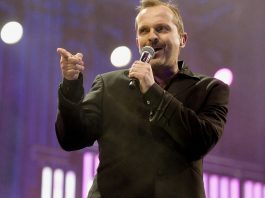 Ya puedes solicitar la Beca Latin Grammy para músicos Ya puedes solicitar la Beca Latin Grammy para músicos