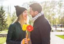 Si tengo un proceso de residencia pendiente, ¿ Puedo aplicar a la Visa de esposo no inmigrante? Si tengo un proceso de residencia pendiente, ¿ Puedo aplicar a la Visa de esposo no inmigrante?