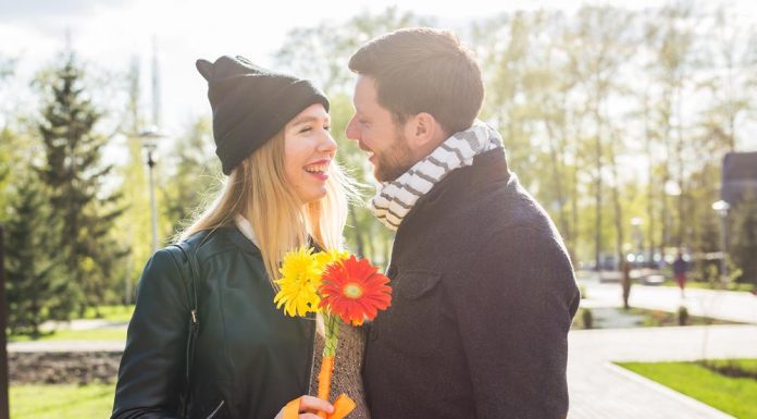 Si tengo un proceso de residencia pendiente, ¿ Puedo aplicar a la Visa de esposo no inmigrante? Si tengo un proceso de residencia pendiente, ¿ Puedo aplicar a la Visa de esposo no inmigrante?