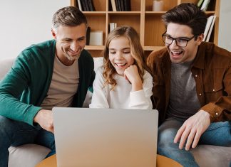 Si soy ciudadano estadounidense, ¿ Puedo pedir a mis padres adoptivos? Si soy ciudadano estadounidense, ¿ Puedo pedir a mis padres adoptivos?