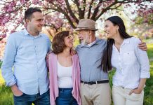 Para pedir a mis padres, ¿ deben tener una visa de turista? Para pedir a mis padres, ¿ deben tener una visa de turista?