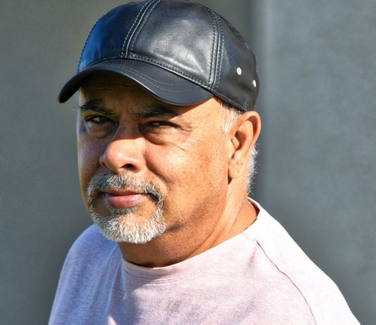 Soy residente permanente con 4 años en los Estados Unidos, ¿ puedo iniciar mi proceso de naturalización? Soy residente permanente con 4 años en los Estados Unidos, ¿ puedo iniciar mi proceso de naturalización?