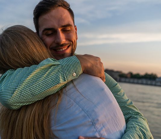 ¿ Qué sucede en un proceso de Permit para el cónyuge? ¿ Qué sucede en un proceso de Permit para el cónyuge?
