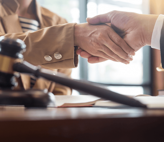 Si salí voluntariamente de U.S.A., pero ingresé de nuevo y ahora estoy casado, ¿ puedo arreglar con ayuda de un abogado de deportación? Si salí voluntariamente de U.S.A., pero ingresé de nuevo y ahora estoy casado, ¿ puedo arreglar con ayuda de un abogado de deportación?