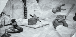 Solicitudes de asilo en EE. UU. se están viendo afectadas por el ‘intrusismo’ Solicitudes de asilo en EE. UU. se están viendo afectadas por el ‘intrusismo’