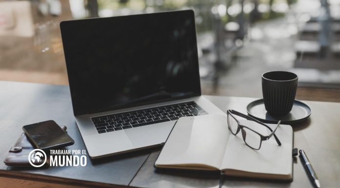 Ingeniero de Prompt: La nueva profesión con elevados salarios que nace con la Inteligencia Artificial Ingeniero de Prompt: La nueva profesión con elevados salarios que nace con la Inteligencia Artificial