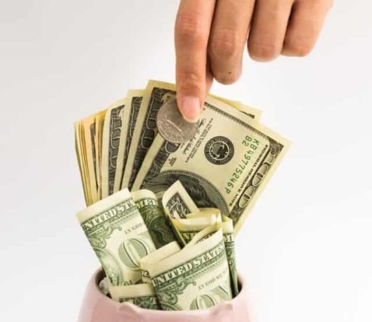 What Are Micro Scholarships? Are They Worth It? What Are Micro Scholarships? Are They Worth It?