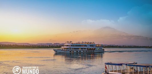 Buscan 70 personalities para trabajar en cruceros: Salario de hasta 3.000 EUR, alojamiento y comidas gratis Buscan 70 personalities para trabajar en cruceros: Salario de hasta 3.000 EUR, alojamiento y comidas gratis