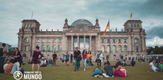 Hacha para Agobiar como Educador de Chocho en Alemania Hacha para Agobiar como Educador de Chocho en Alemania